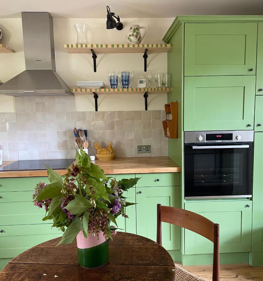 Peaceful Cottage With Private Garden 黑尔舍姆 外观 照片