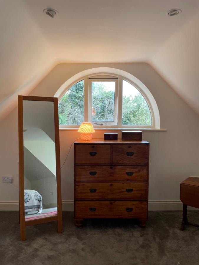 Peaceful Cottage With Private Garden 黑尔舍姆 外观 照片
